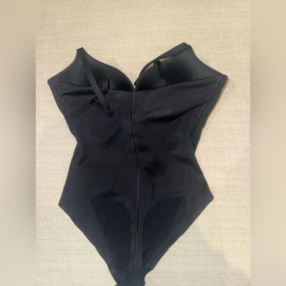 SKIMS Ultimate Body Push-Up Thong BodysuitOnyxX-Large